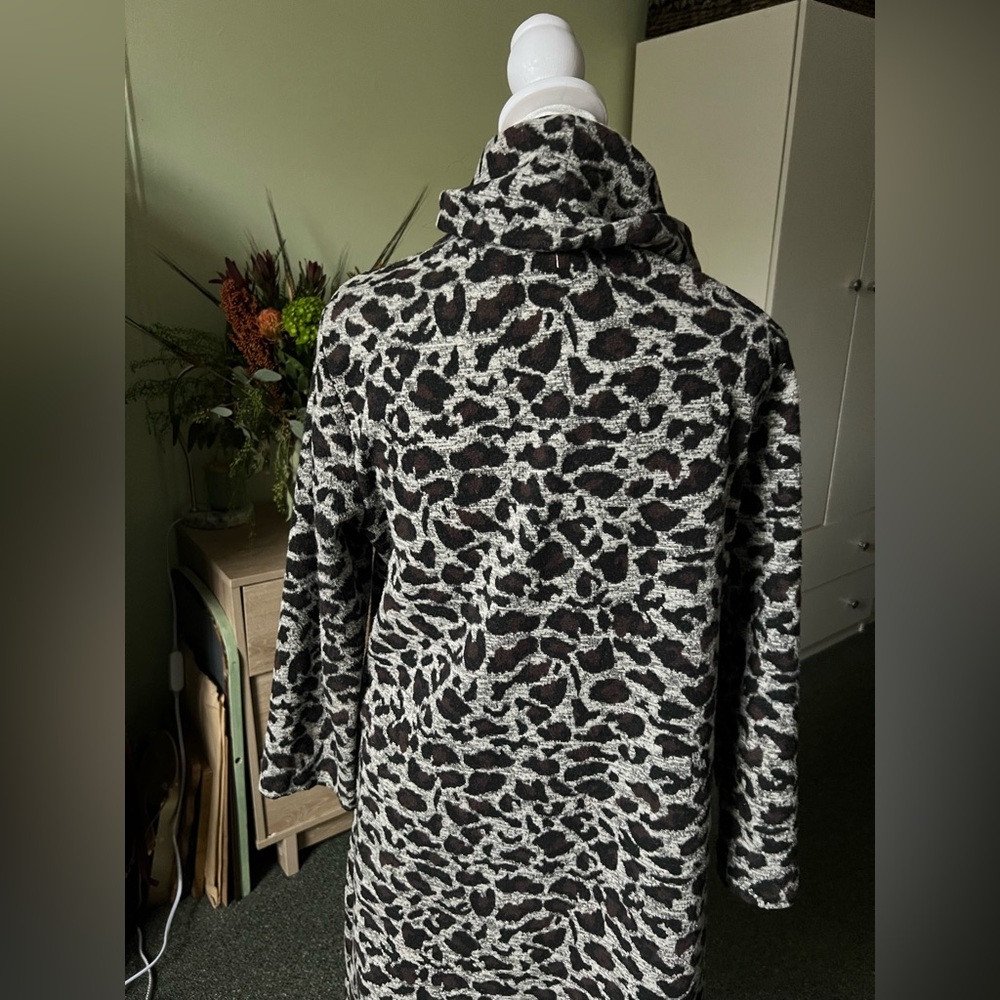TYLER BOE Leopard Print Knit Cowl Neck Turtleneck Mini Midi Shift Sweater Dress - Picture 10 of 16